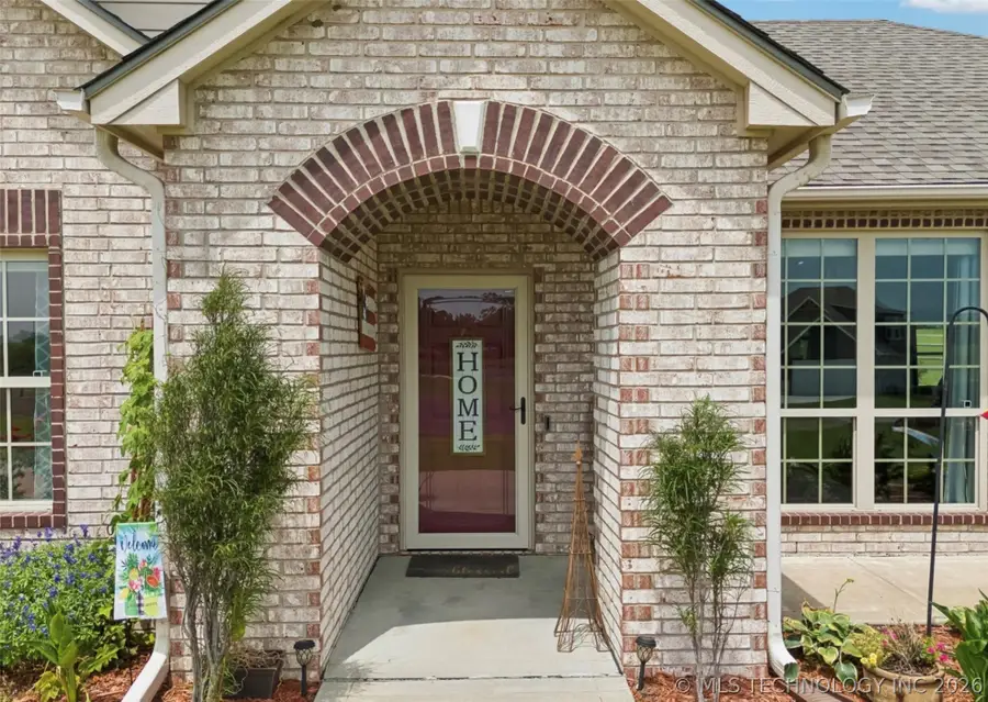 21864 S Westin Park Lane, Claremore, OK 74019 - #2