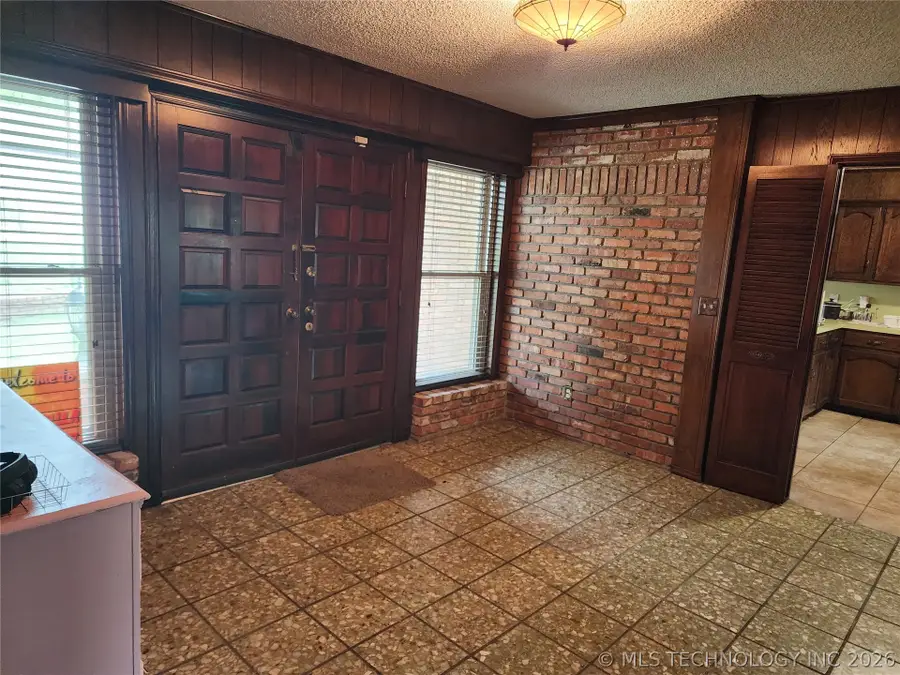 2164 N Waco Avenue, Tulsa, OK 74127 - #2