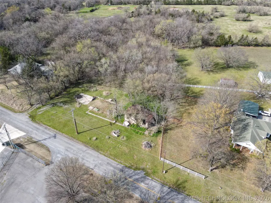 809 Cherokee Avenue, Hartshorne, OK 74547 - #3