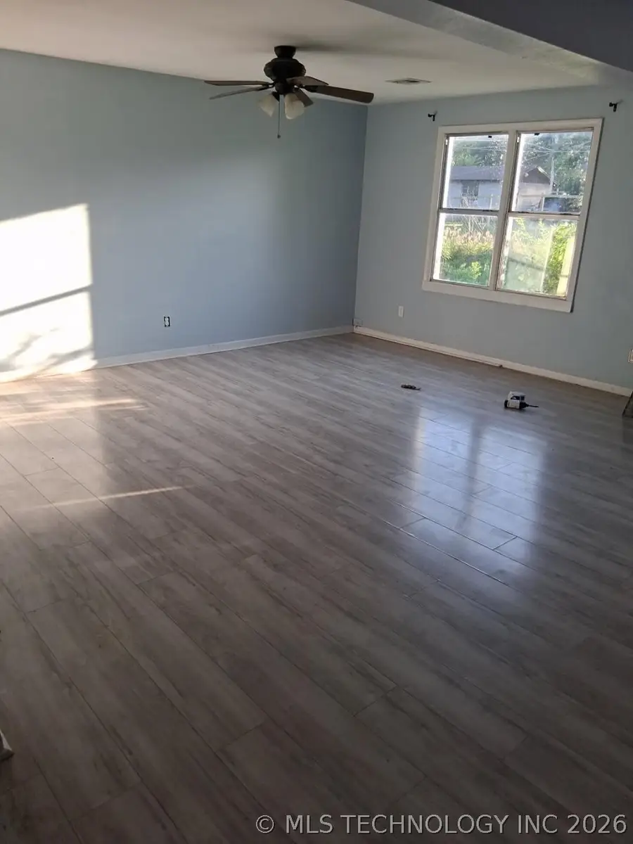 124 E Mill Avenue, Sapulpa, OK 74066 - #2