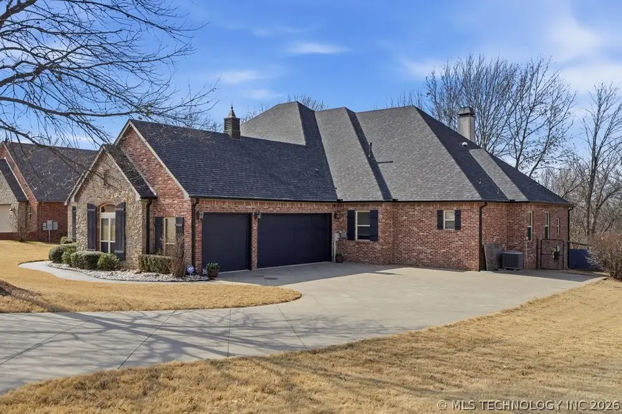 13994 S Hudson Avenue, Bixby, OK 74008 - #2