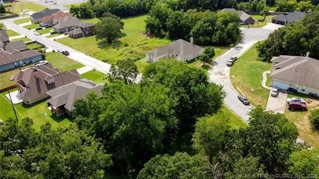 1749 W Pine Place, Tulsa, OK 74127 - #2