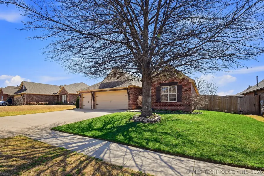 1218 E 133rd Place, Glenpool, OK 74033 - #2