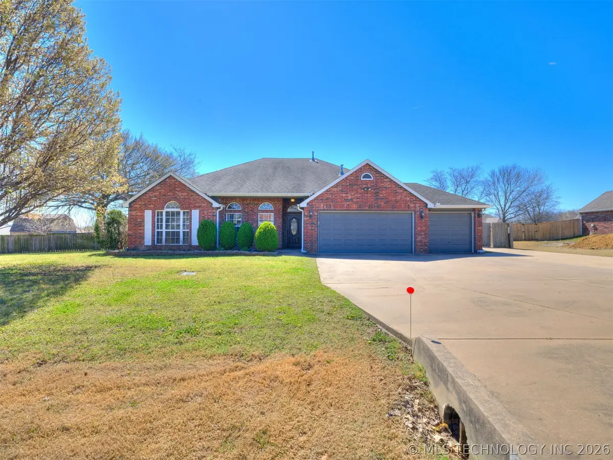 8916 E 105th Street, Owasso, OK 74055 - #1