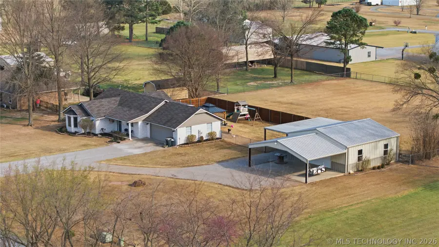 1605 Tiger Road, Fort Gibson, OK 74434 - #2