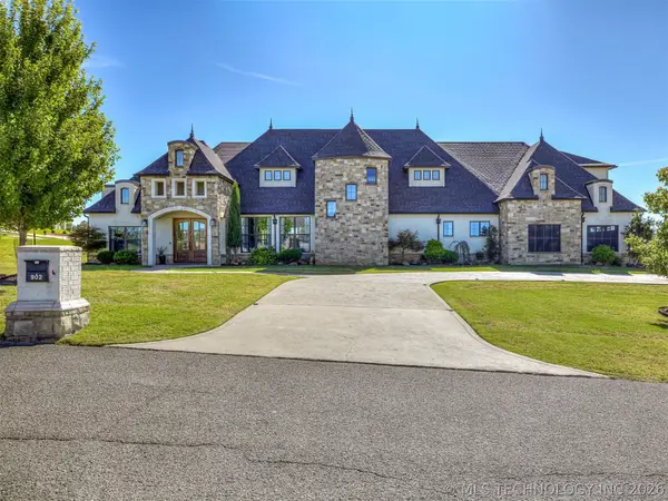 902 Summit Ridge, McAlester, OK 74501