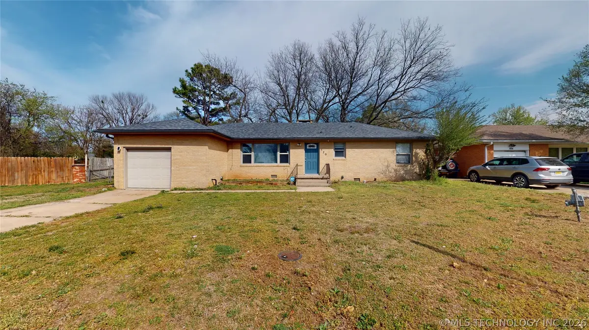 520 N Crownpoint Drive, Ada, OK 74820 - #1