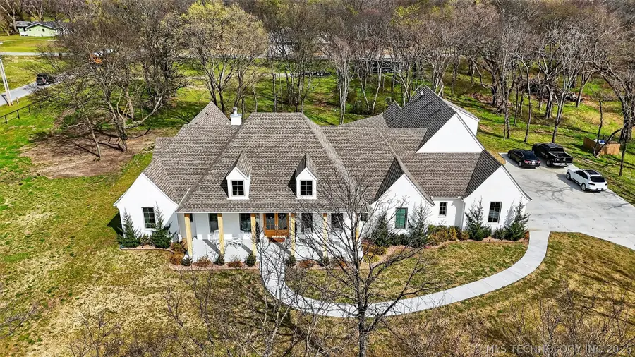 934 N 4389 Lane, Pryor, OK 74361 - #3