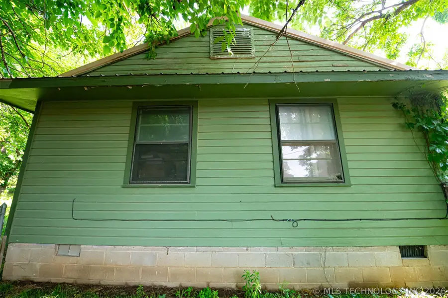 426 S Fairland Avenue, Coweta, OK 74429 - #2