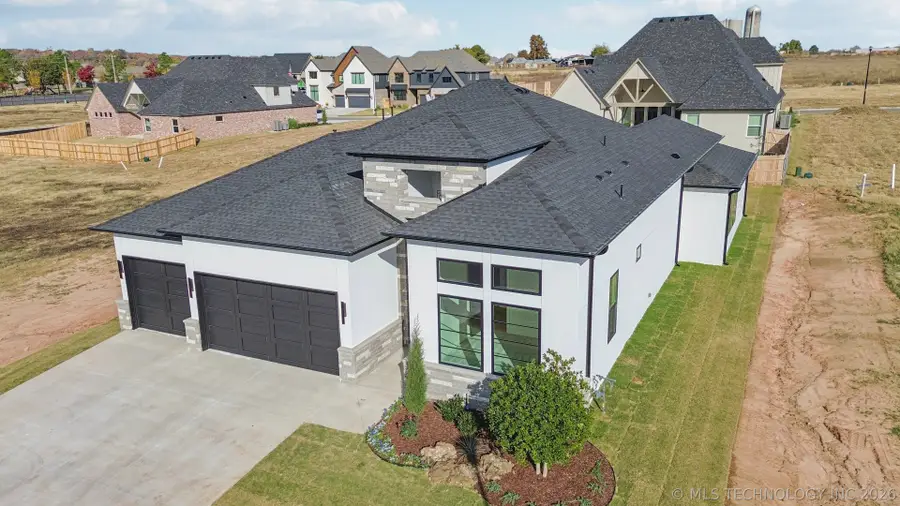 2335 E 135th Drive S, Bixby, OK 74008 - #3