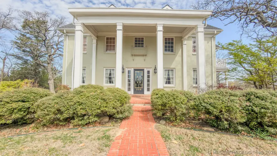 208 E Kings, Ada, OK 74820 - #2