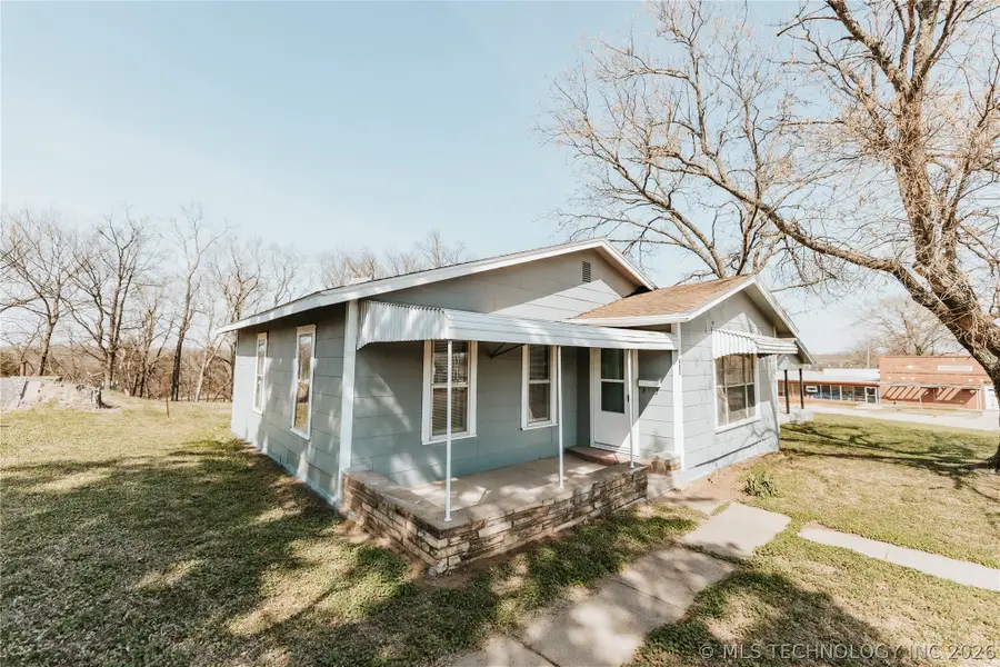 402 Kansas Street, Pawnee, OK 74058 - #2