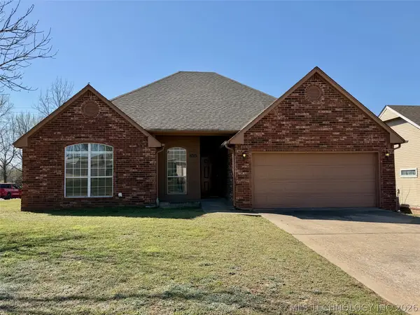 8313 E Lansing Avenue, Broken Arrow, OK 74014