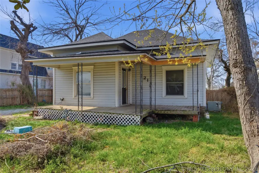 321 E 4th Street, Claremore, OK 74017 - #2