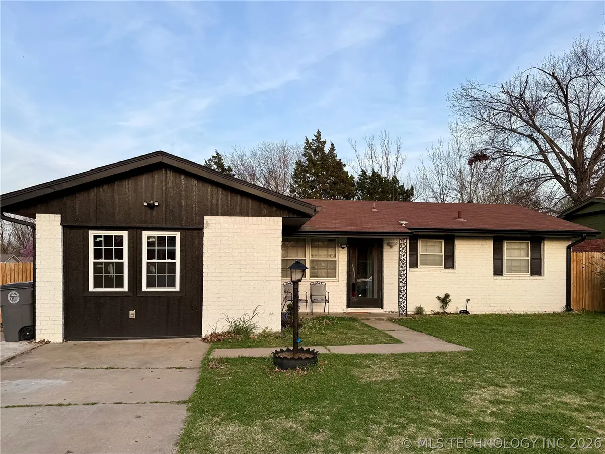 2405 S 123rd East Avenue, Tulsa, OK 74129 - #1