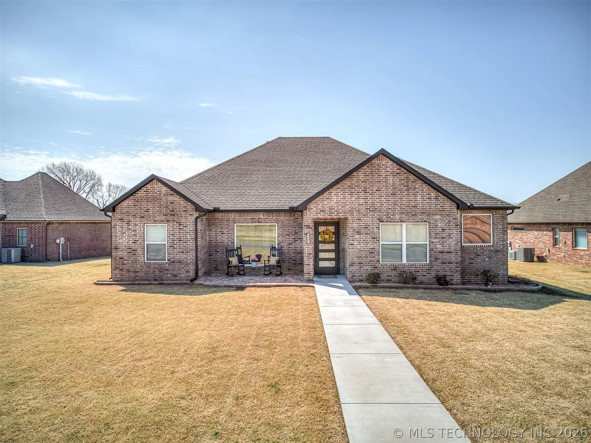 5309 S Barnett Avenue, Bartlesville, OK 74006 - #1