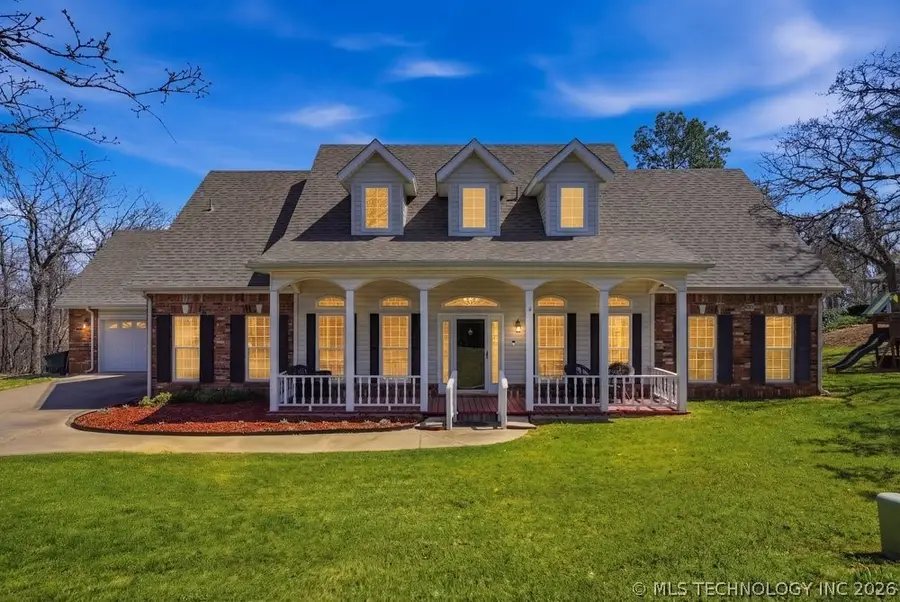 3813 S Rolling Oaks Drive, Tulsa, OK 74107 - #2