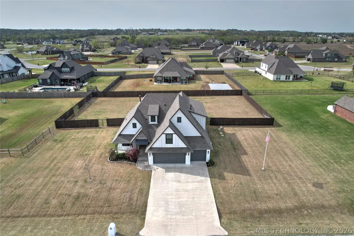 1954 E 173rd Street S, Mounds, OK 74047 - #1