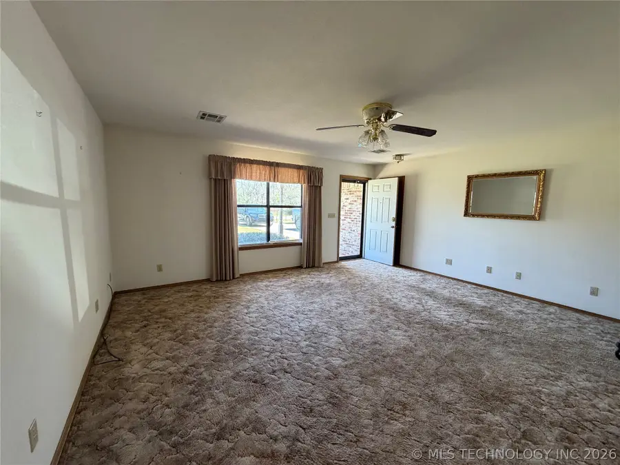 342 S Main Street, Kellyville, OK 74039 - #3