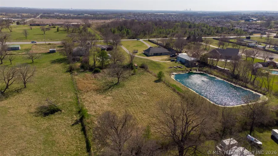 7935 E 86th Street N, Owasso, OK 74055 - #2