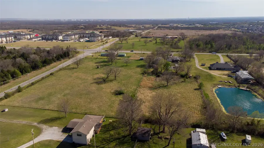 7935 E 86th Street N, Owasso, OK 74055 - #3