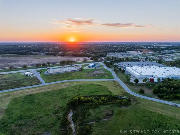 01 S 271st East Avenue, Coweta, OK 74429