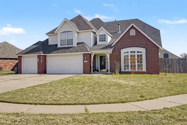 8705 N 127th East Avenue, Owasso, OK 74055