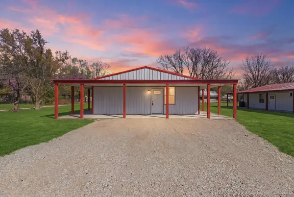 212 W Jackson Avenue, Nowata, OK 74048