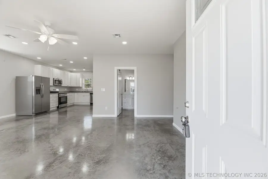 848 S Pine Street, Nowata, OK 74048 - #3