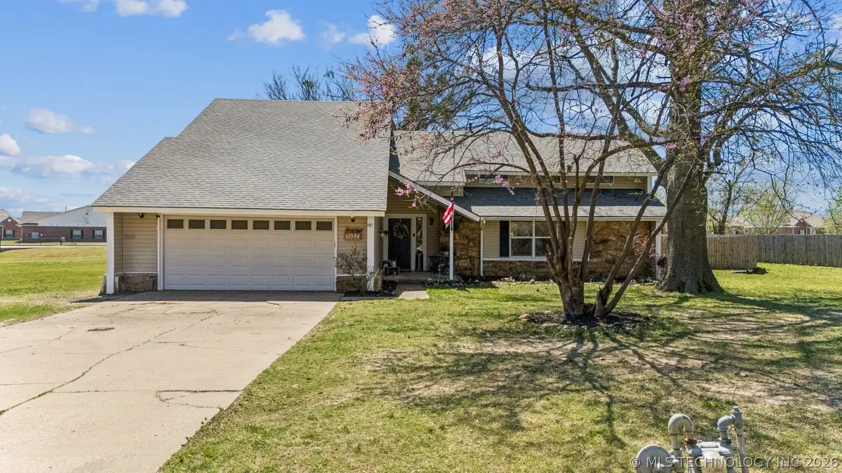 10594 E Birch Street, Claremore, OK 74019 - #1