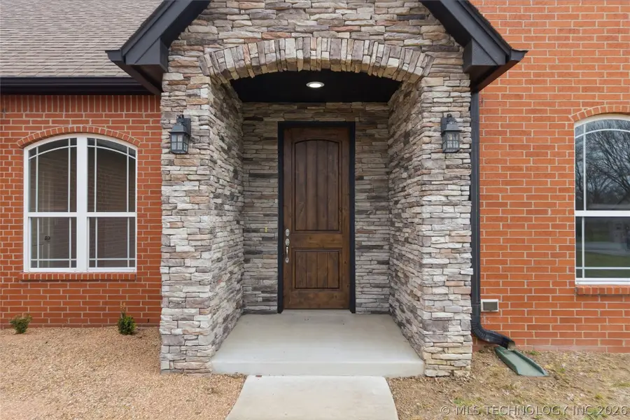 636 S Pecan Place, Oologah, OK 74053 - #3