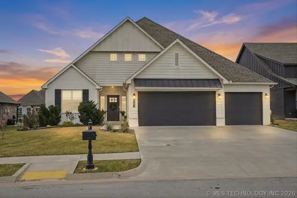 3051 N Dogwood Drive, Catoosa, OK 74015