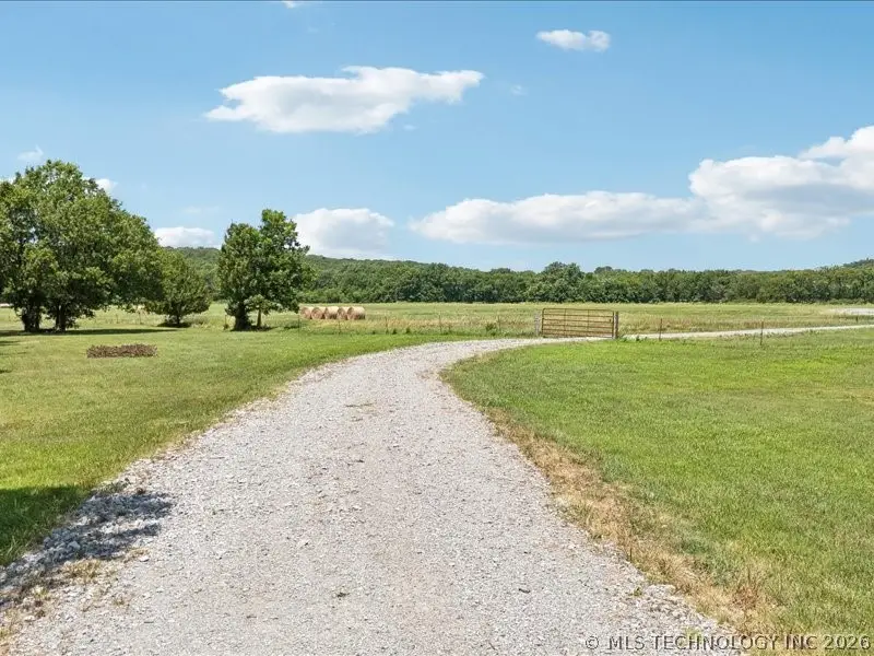 5763 Lakeview Drive, Mounds, OK 74047 - #2