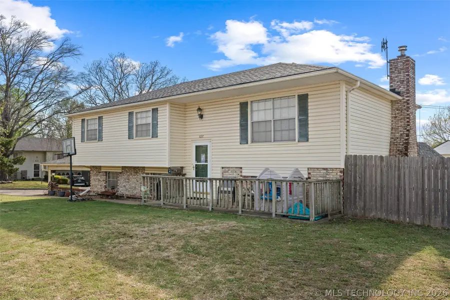 1037 Macklyn Lane, Bartlesville, OK 74006 - #2