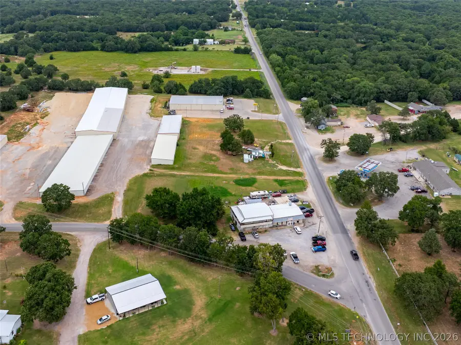 5317 Enos Road, Kingston, OK 73439 - #3