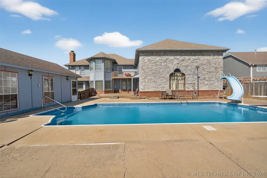 1606 NE Oakridge Drive, Claremore, OK 74017 - #3