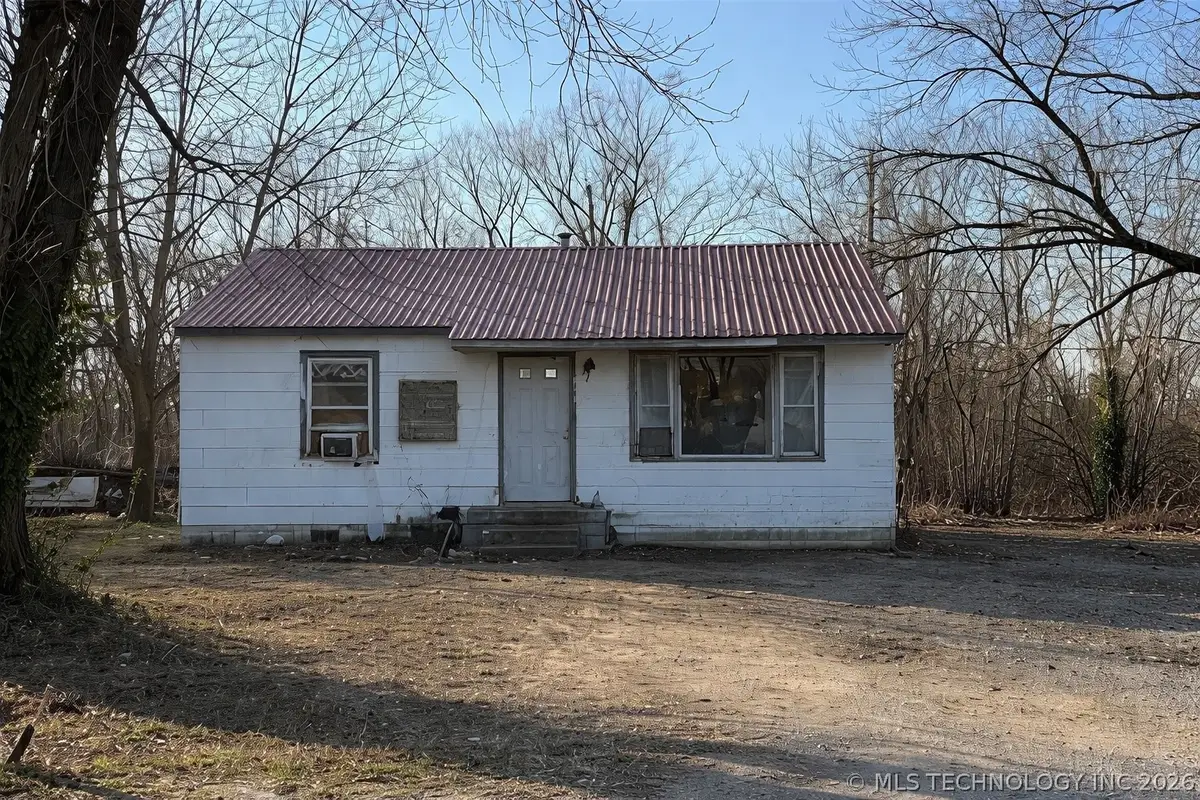 2101 S Johnstone Avenue, Bartlesville, OK 74003 - #1