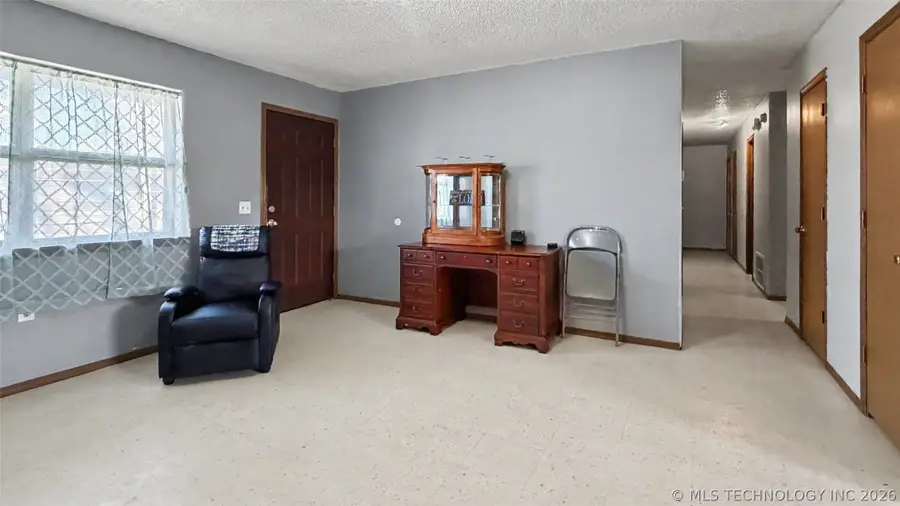 1017 Carla Avenue, Stilwell, OK 74960 - #3