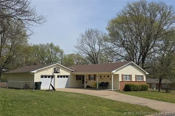 2608 Branson Park Place, Muskogee, OK 74403