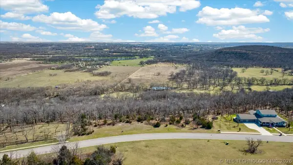 2632 Mountain Road, Bartlesville, OK 74003