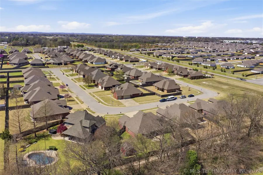 2305 S 17th Street, Broken Arrow, OK 74012 - #3