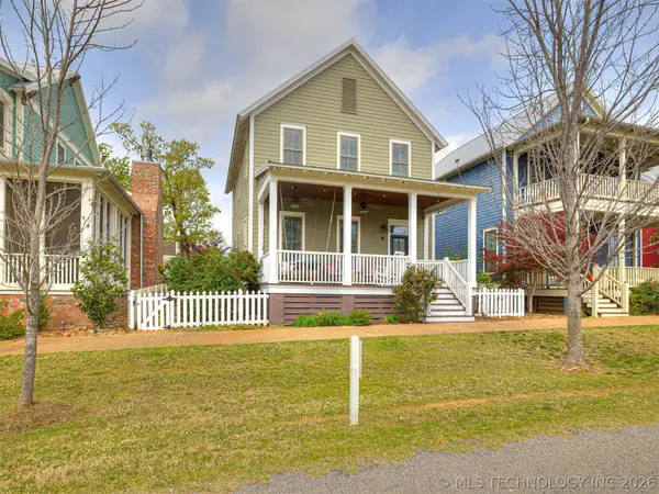 25 Boulevard, Carlton Landing, OK 74432