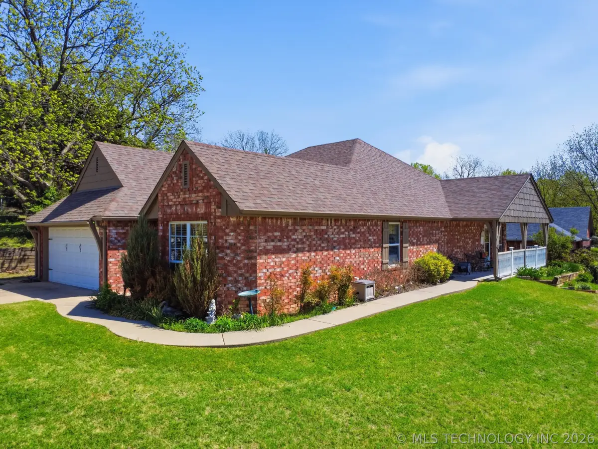 2015 W 4th Place S, Claremore, OK 74017 - #1