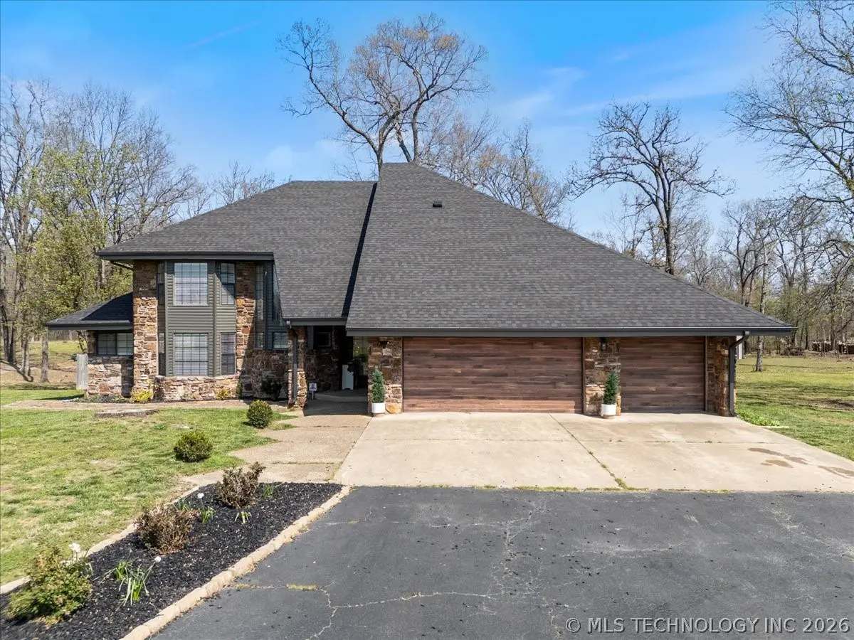 469267 W Hwy 100, Stilwell, OK 74960 - #1