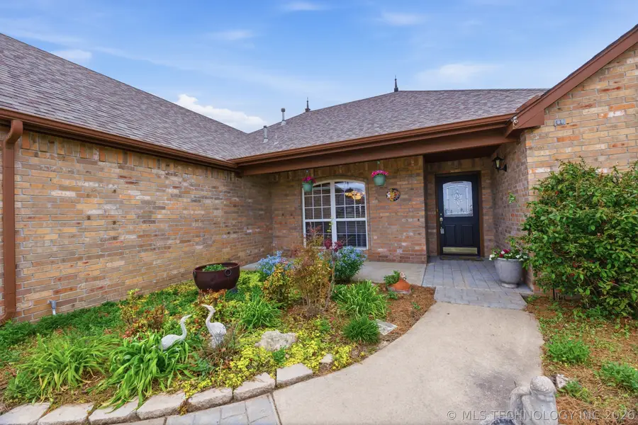 14707 N 60th East Avenue, Collinsville, OK 74021 - #2