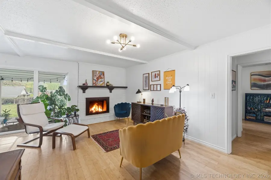 211 W 17th Street, Owasso, OK 74055 - #2