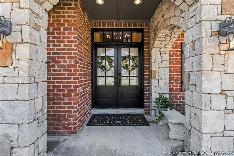 5710 E 109th Street, Tulsa, OK 74137 - #2