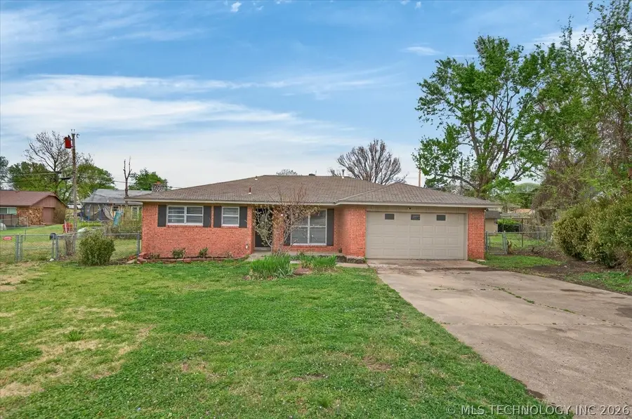 5021 Macklyn Court, Bartlesville, OK 74006 - #2