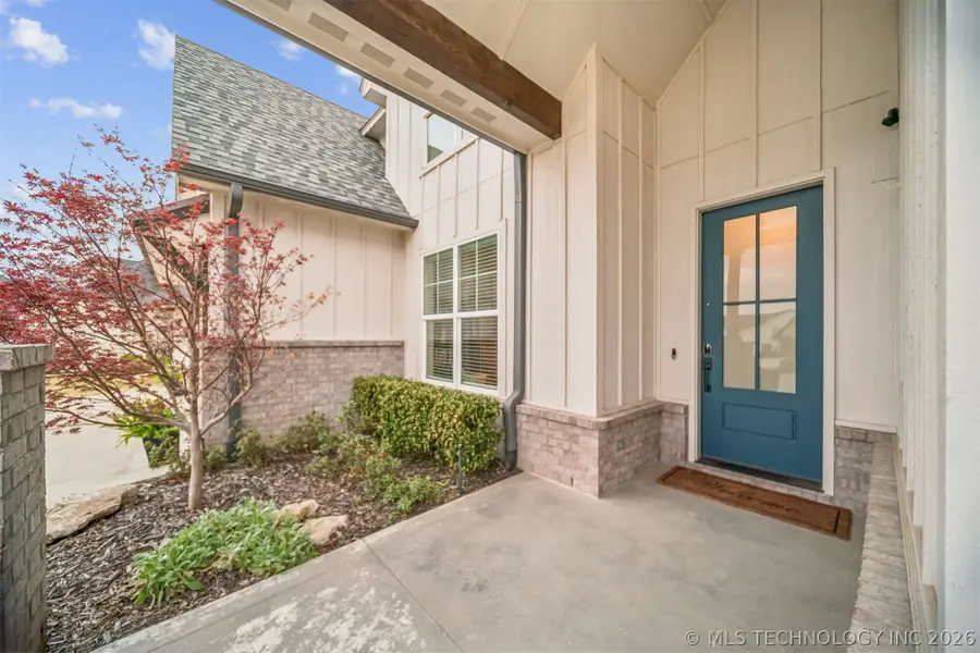 7201 N Hawthorne Lane, Owasso, OK 74055 - #3