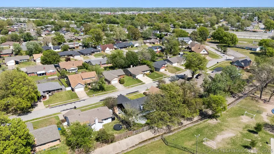 10134 E 25th Street, Tulsa, OK 74129 - #3